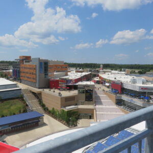 AMICO Successfully Implements APEX Architectural Mesh Products for Red Robin