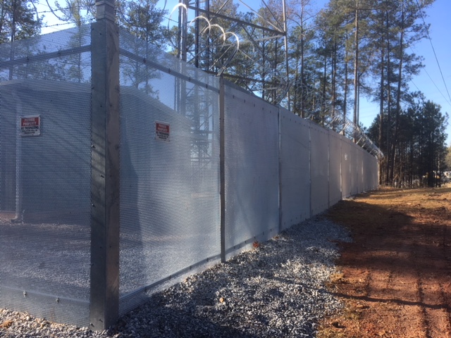 AMIGUARD Fence System installation1